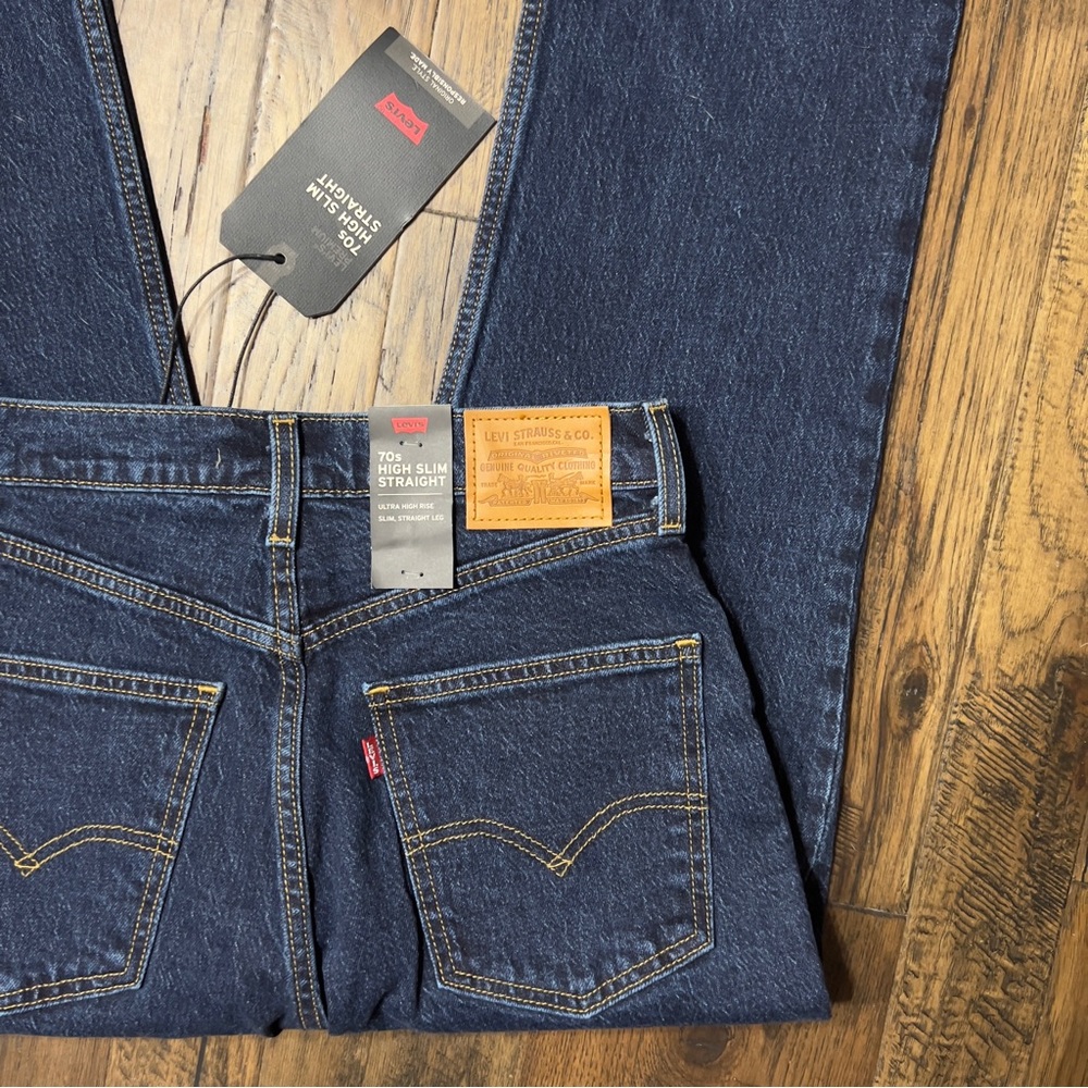 Levis Premium 70s High Slim Straight Jean Sonoma Wash - Picture 5 of 12